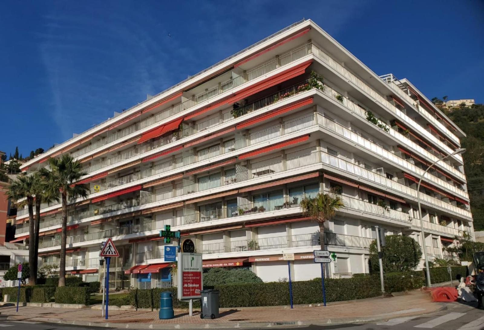 Monaco A 50m, Neuf, Clim Et Wifi Appartement *