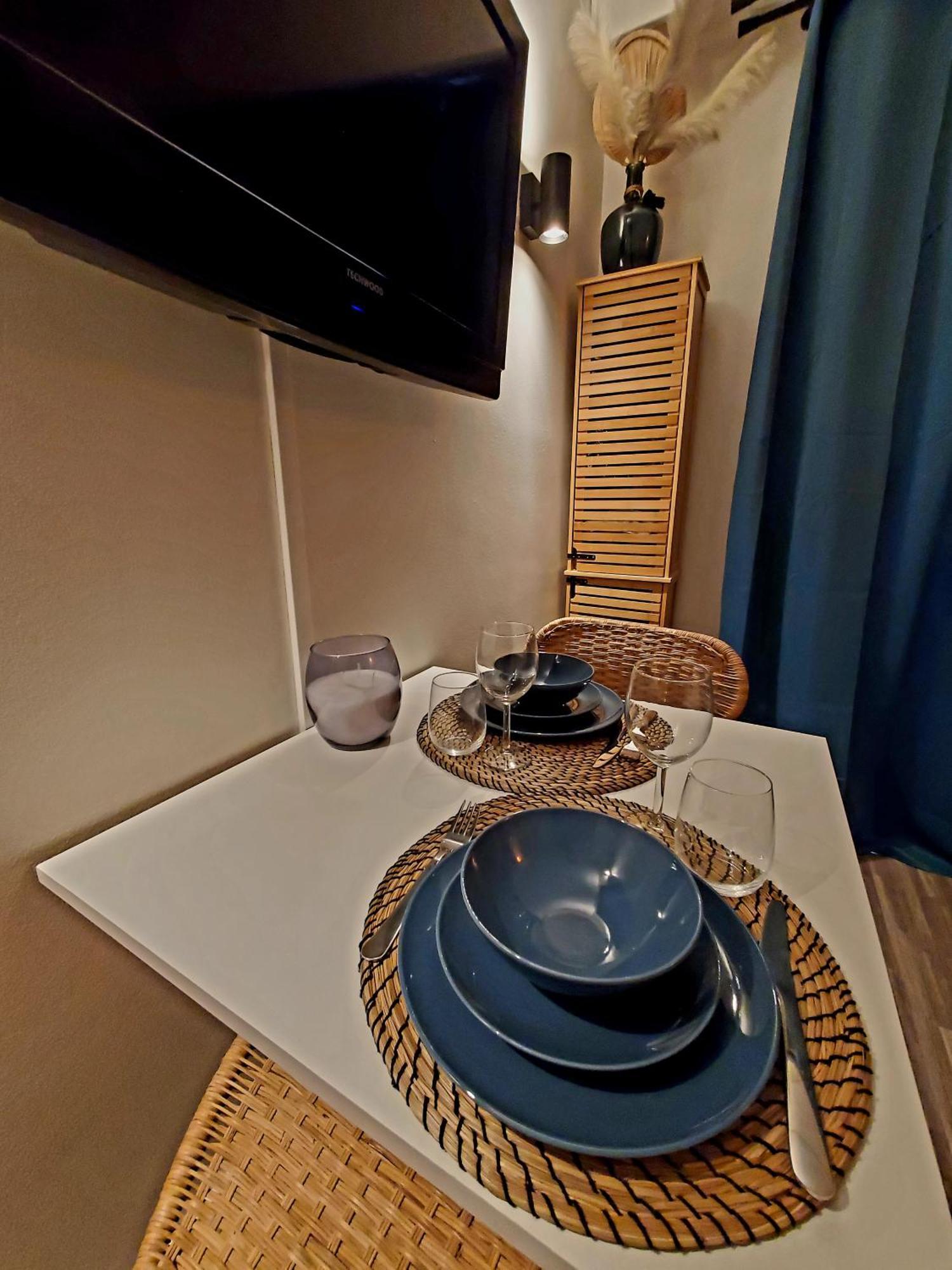 Monaco A 50m, Neuf, Clim Et Wifi Apartment *